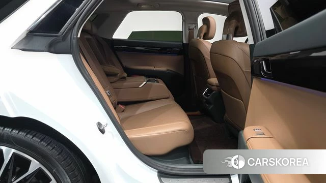 Hyundai Grandeur Hybrid (GN7) id 4488701 из Кореи 36