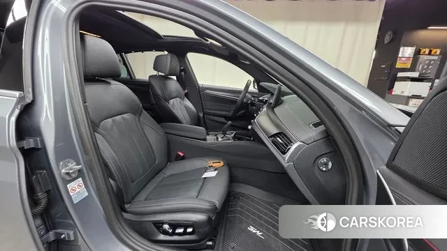 BMW 5 Series (G30) id 3366056 из Кореи 20