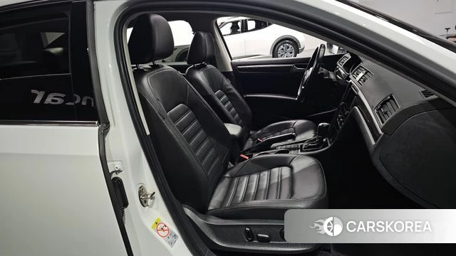 Volkswagen The New Passat id 3867270 из Кореи 20