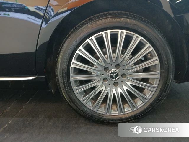 Mercedes-Benz E-class id 4276811 из Китая 21