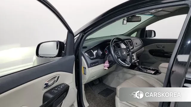 Kia The New Carnival id 3514650 из Кореи 20