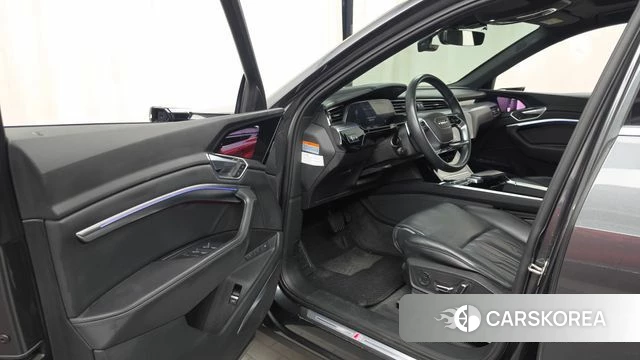 Audi e-Tron id 4835756 из Кореи 34