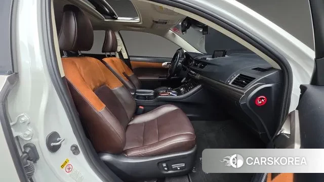 Lexus CT200h id 3270181 из Кореи 20