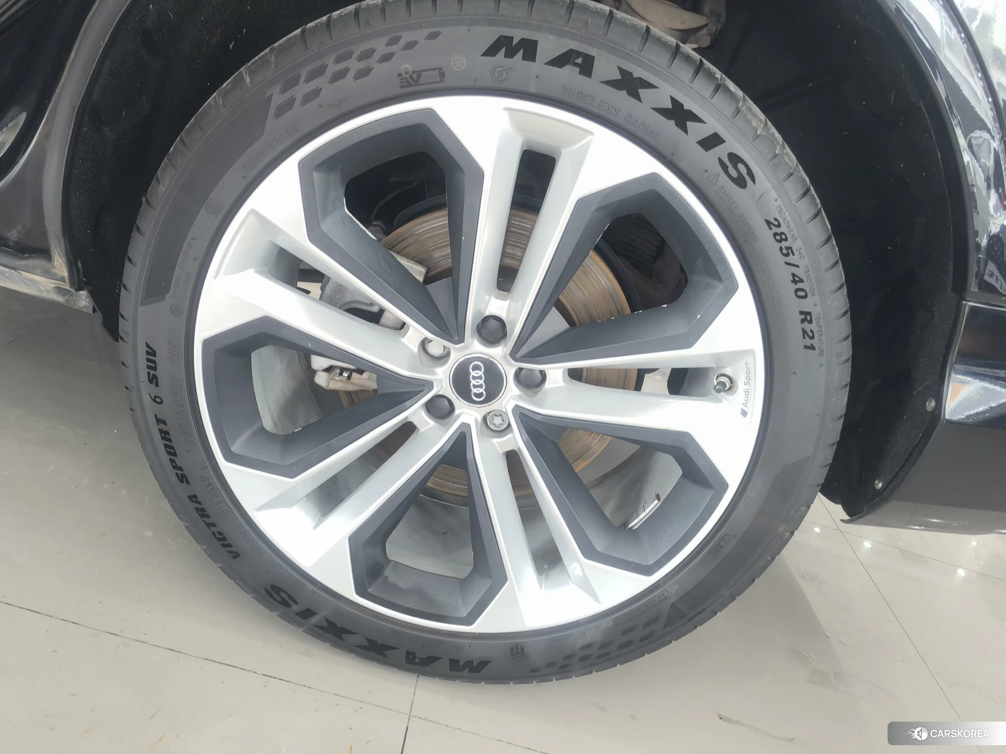 Audi Q7 id 4512568 из Китая 23
