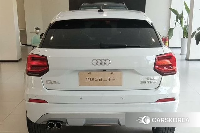 Audi Q2L id 4182474 из Китая 17