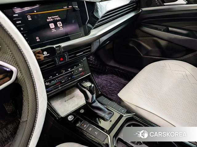 Volkswagen Passat id 4263182 из Китая 27