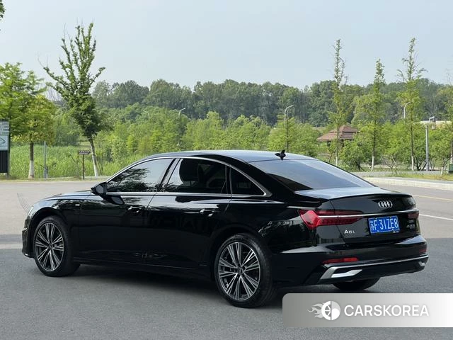 Audi A6L id 4307583 из Китая 14