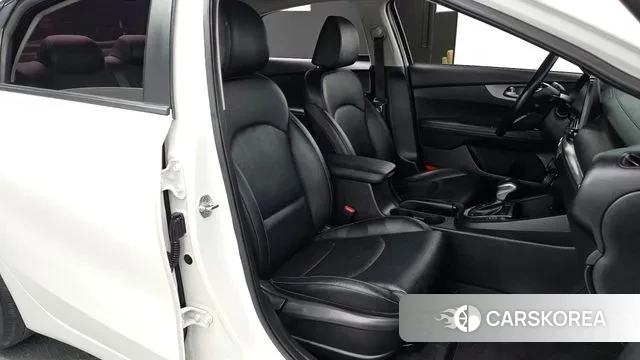 Kia Come New K3 id 3449618 из Кореи 20