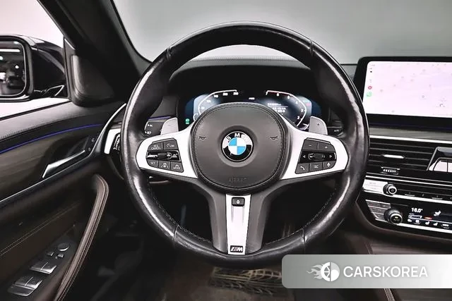 BMW 5 Series (G30) id 3349893 из Кореи 20