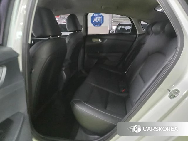 Kia Come New K3 id 4196770 из Кореи 17