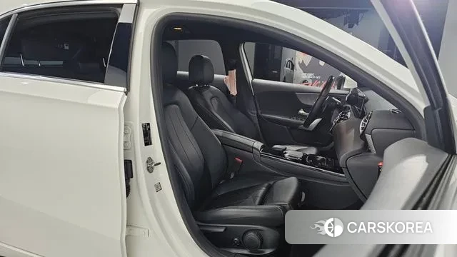 Mercedes-Benz A-Class W177 id 3655628 из Кореи 20