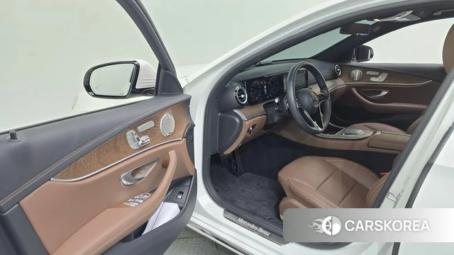 Mercedes-Benz E-Class W213 id 4762943 из Кореи 35