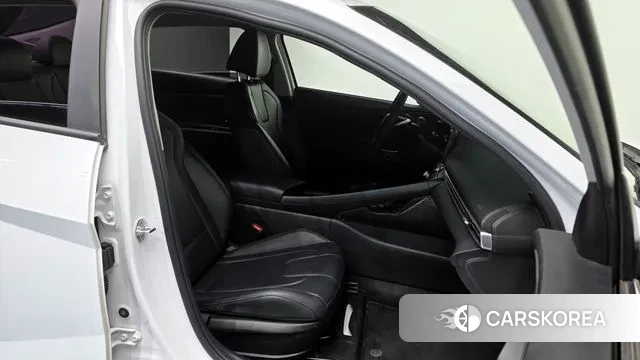 Hyundai Avante Hybrid (CN7) id 3027986 из Кореи 20