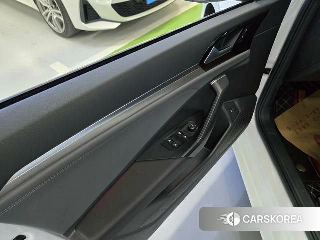 Volkswagen Sagitar id 4321359 из Китая 18