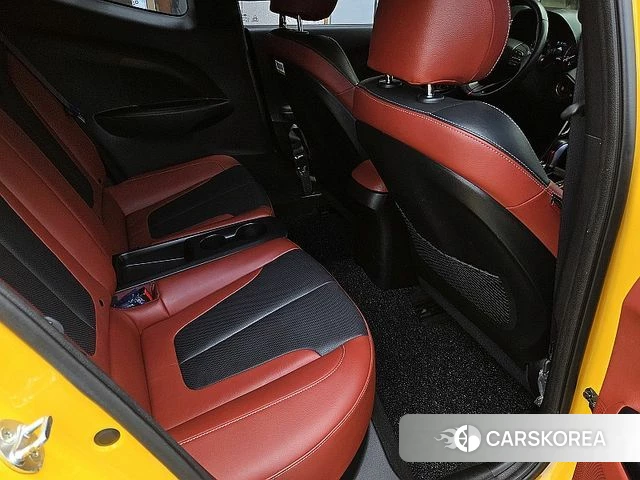 Hyundai Veloster (JS) id 3796355 из Кореи 18