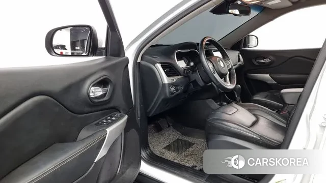 Jeep Cherokee (KL) id 3259576 из Кореи 20