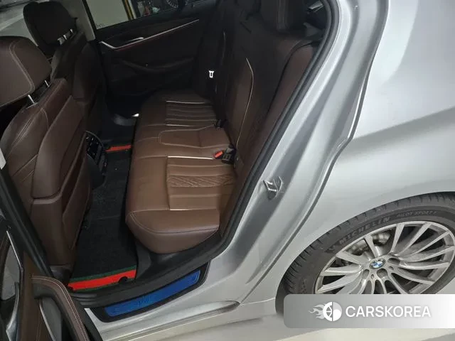 BMW 5 Series (G30) id 3504383 из Кореи 20