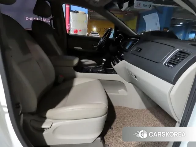 Kia The New Carnival id 3661781 из Кореи 20