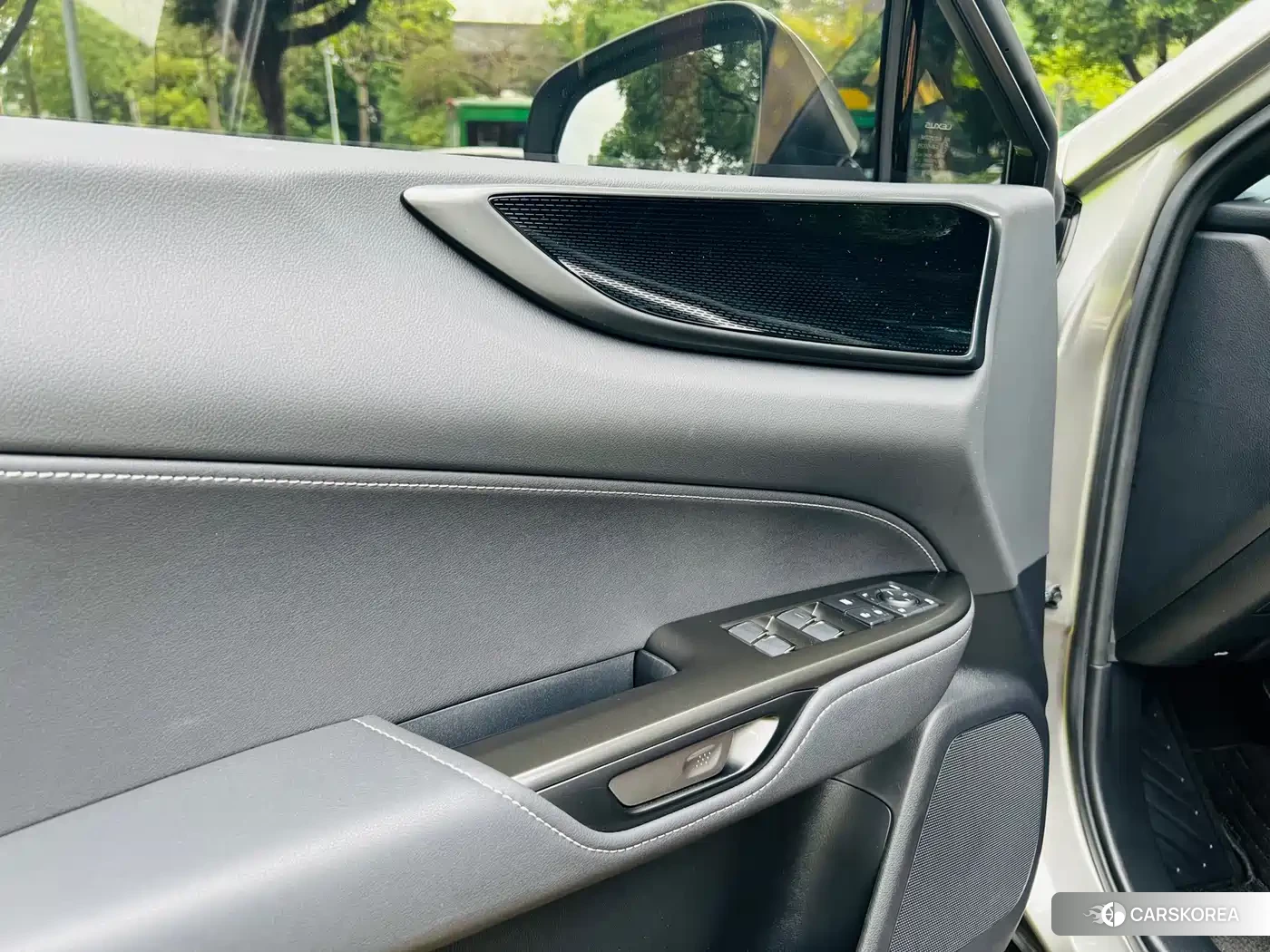 Lexus NX id 4548261 из Китая 22