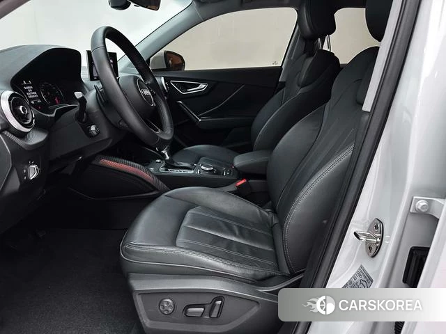 Audi Q2L id 4380525 из Китая 24