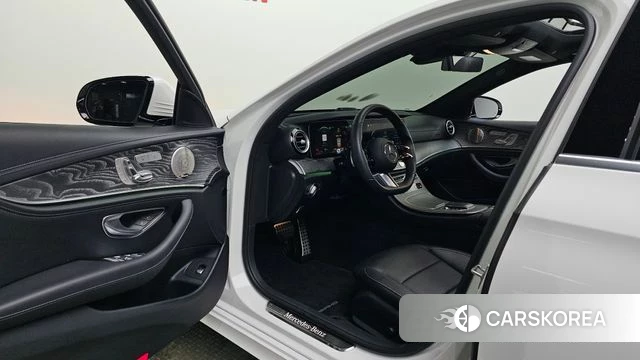 Mercedes-Benz E-Class W213 id 4618958 из Кореи 34