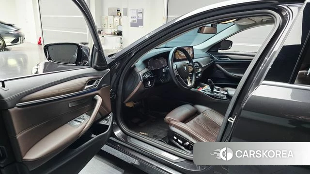 BMW 5 Series (G30) id 4344650 из Кореи 35