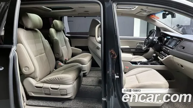 Kia All New Carnival id 2516970 из Кореи 20