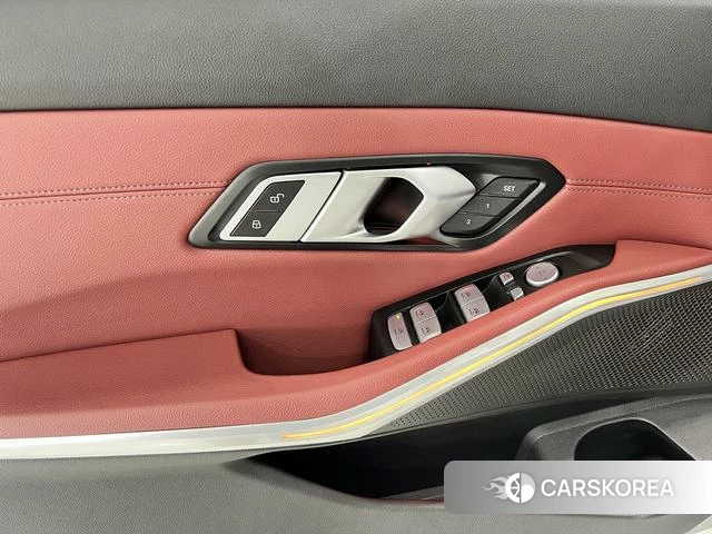 BMW 3 series id 4359312 из Китая 20