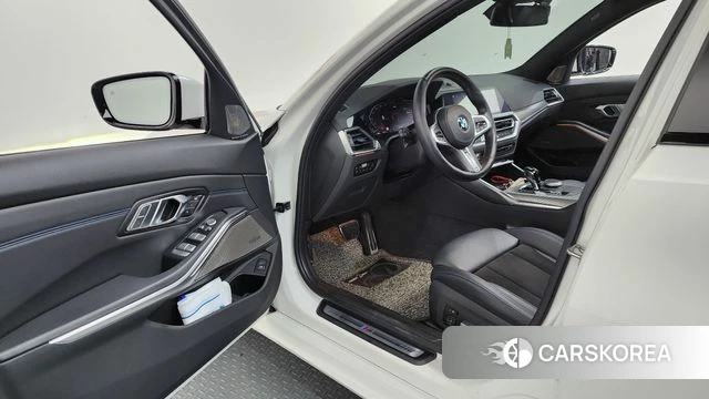 BMW 3 Series (G20) id 4917900 из Кореи 33