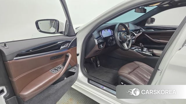 BMW 5 Series (G30) id 4286001 из Кореи 20