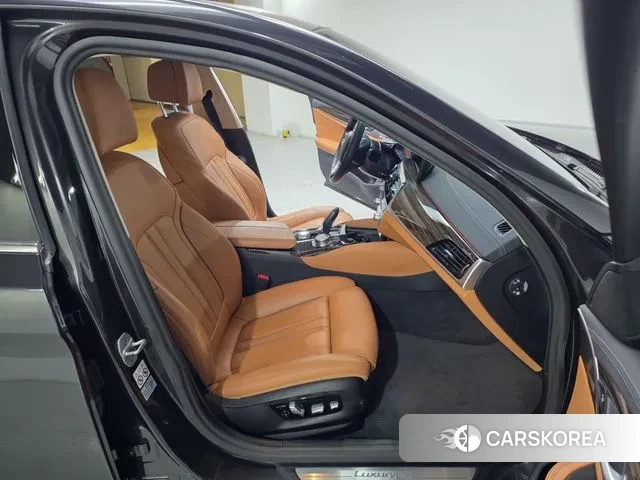 BMW 5 Series (G30) id 3340494 из Кореи 20