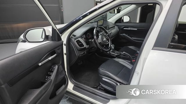 Kia Seltos id 4402789 из Кореи 31
