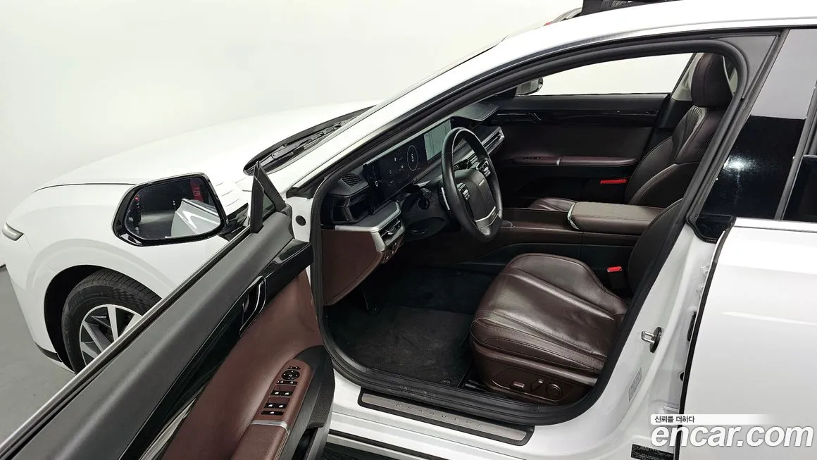 Hyundai Grandeur (GN7) id 2187030 из Кореи 20