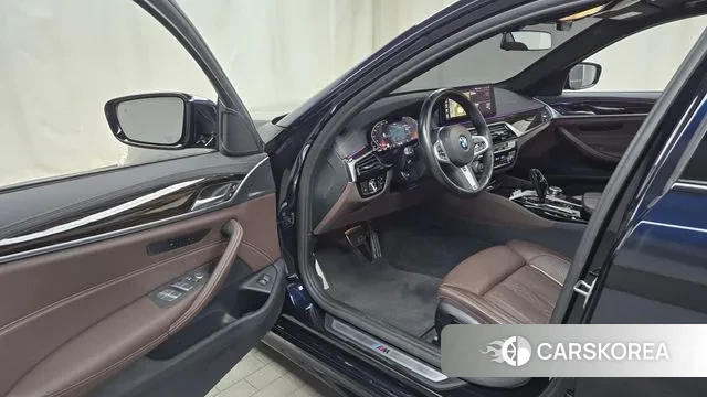 BMW 5 Series (G30) id 3416383 из Кореи 20