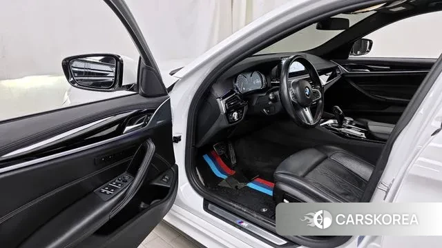 BMW 5 Series (G30) id 3469944 из Кореи 20