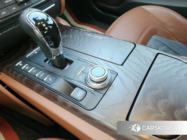 Maserati Quattroporte id 3900062 из Кореи 20