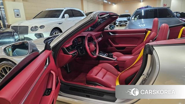 Porsche 911(992) id 4897811 из Кореи 20