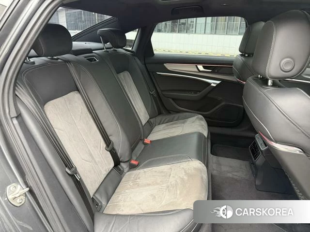 Audi A6L id 4215161 из Китая 15