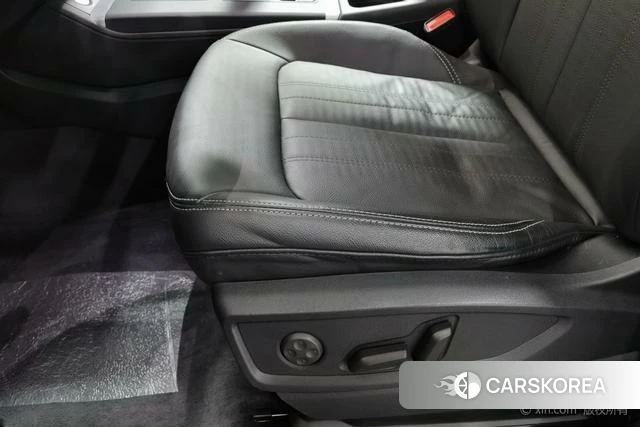 Audi Q5L id 4273207 из Китая 24