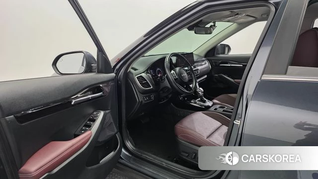 Kia Seltos id 4423431 из Кореи 31