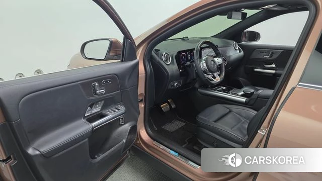 Mercedes-Benz EQA H243 id 4423017 из Кореи 32