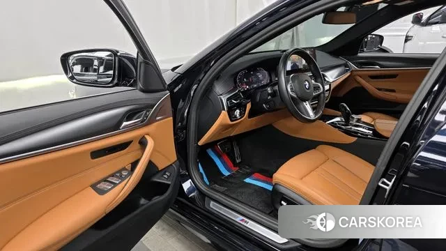 BMW 5 Series (G30) id 3726383 из Кореи 20