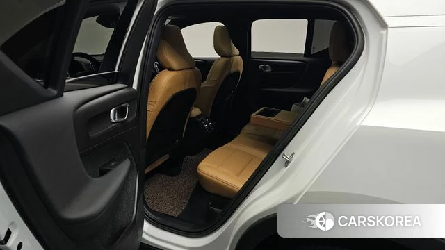 Volvo XC40 id 4494735 из Кореи 34