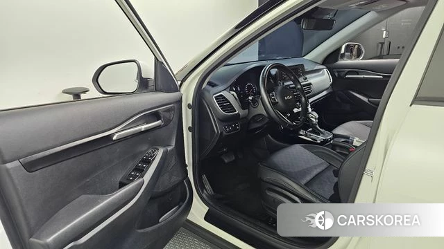 Kia Seltos id 4572981 из Кореи 31