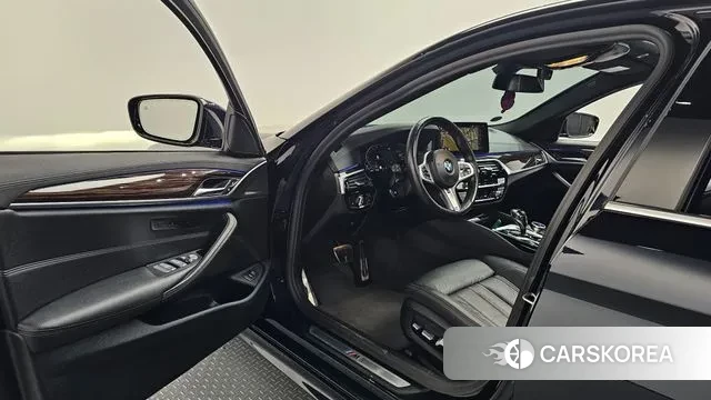 BMW 5 Series (G30) id 3412002 из Кореи 20