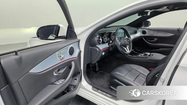 Mercedes-Benz E-Class W213 id 4637551 из Кореи 32