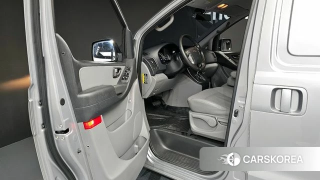 Hyundai The New Grand Starex id 3899959 из Кореи 20