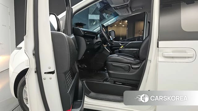 Hyundai Staria id 3832045 из Кореи 20