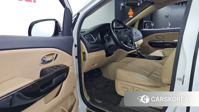 Kia The New Carnival id 3616771 из Кореи 20