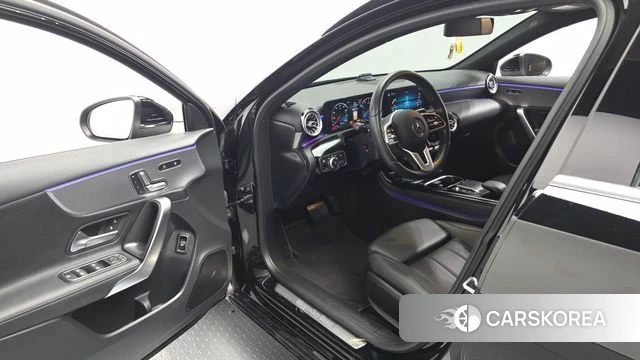Mercedes-Benz A-Class W177 id 4303919 из Кореи 30